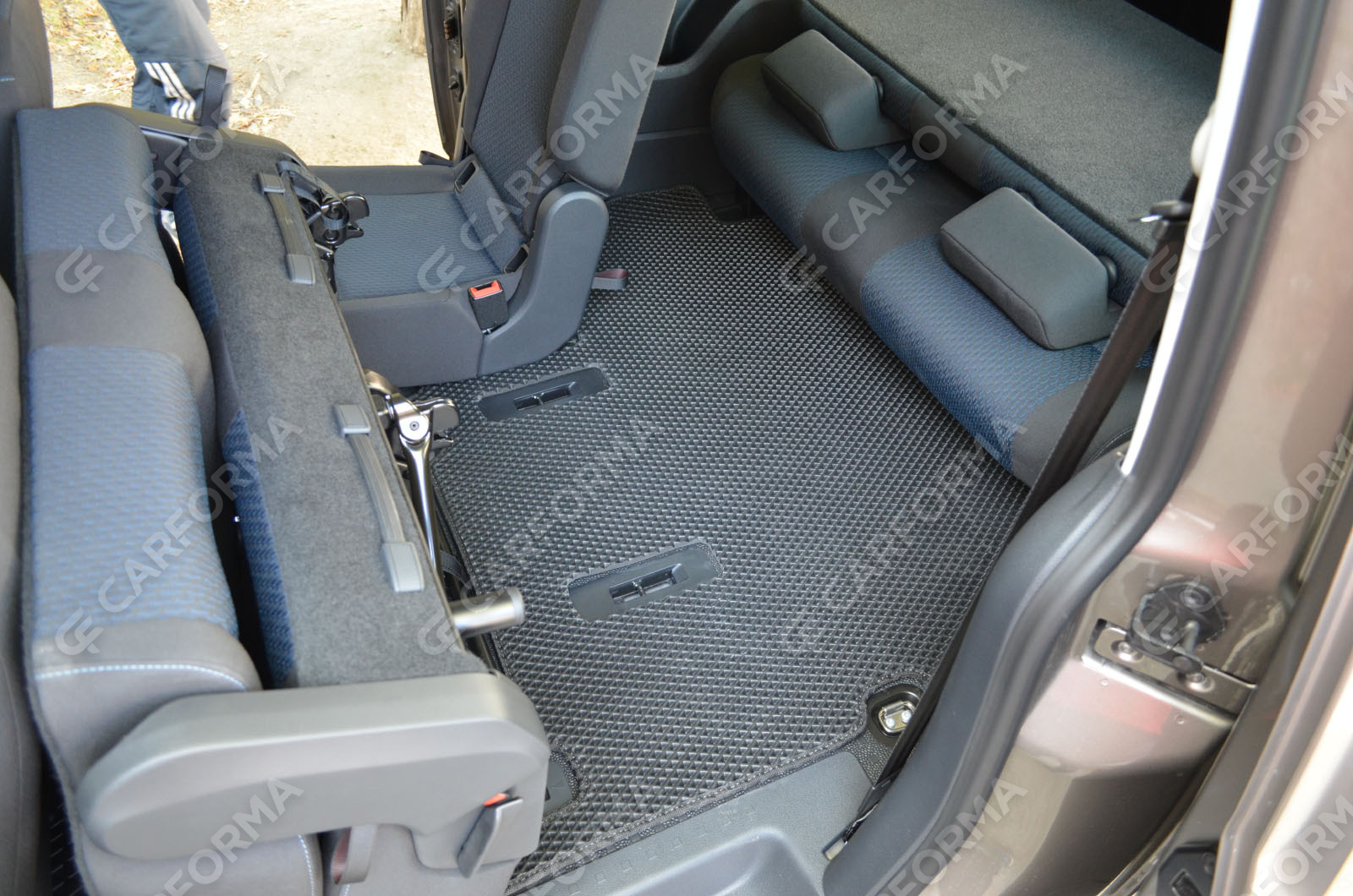 Ворсовые коврики на Volkswagen Caddy (2K) 2003&nbsp;-&nbsp;2020 в Самаре