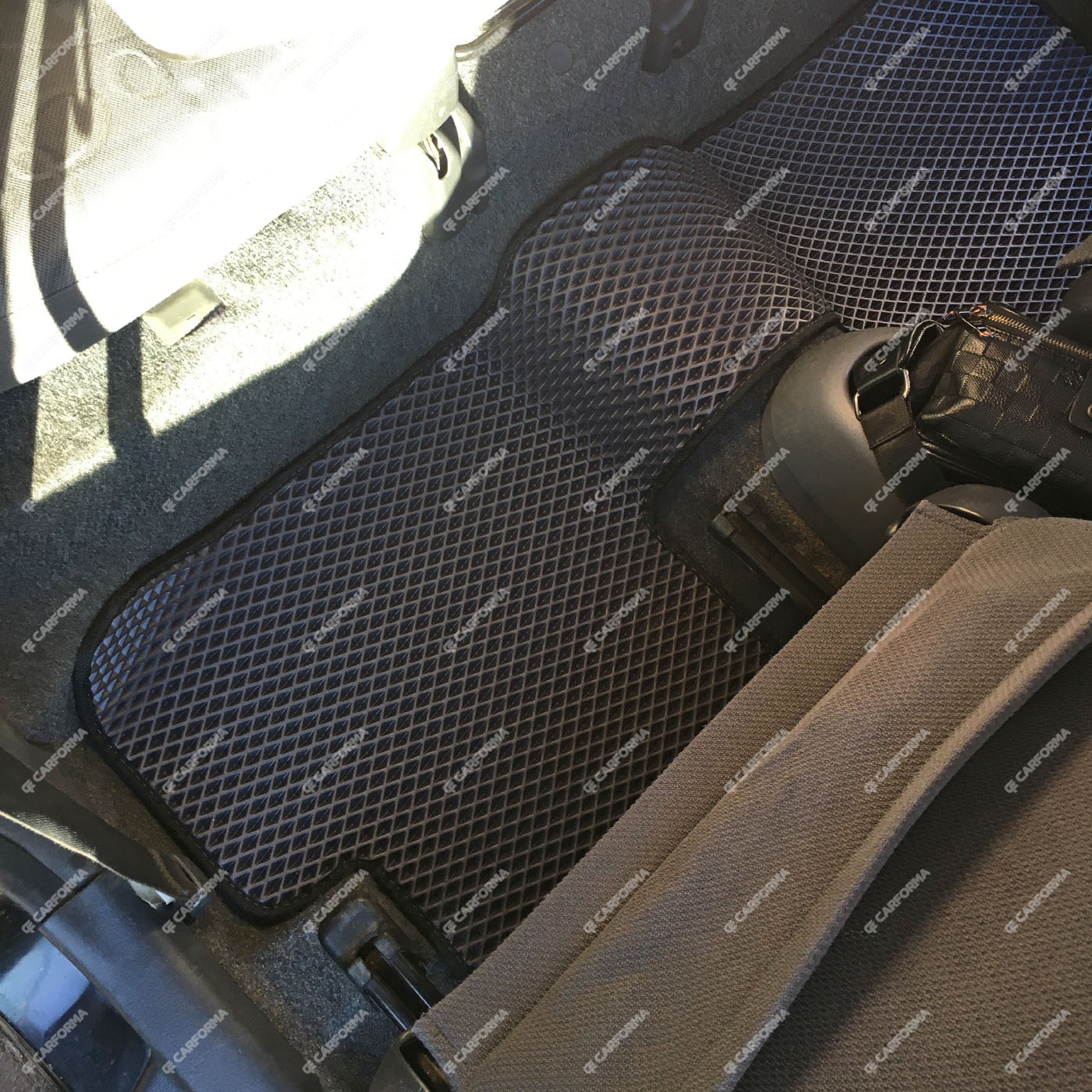 EVA коврики на Toyota Vitz I 1998 - 2005 в Самаре EVA коврики на Toyota Vitz I 1998 - 2005 в Самаре