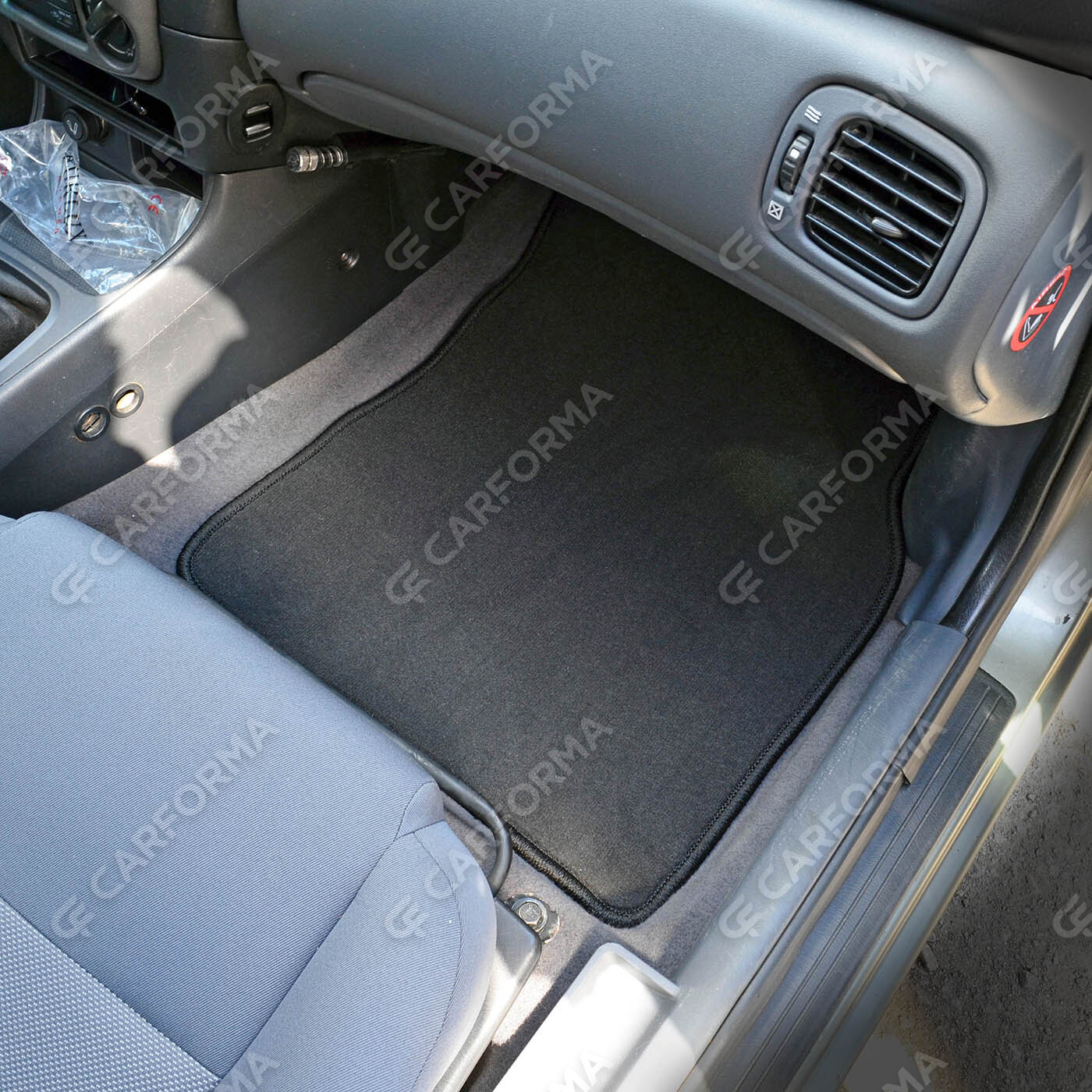 Ворсовые коврики на Nissan Almera 2 (N16) 2000&nbsp;-&nbsp;2006 в Самаре