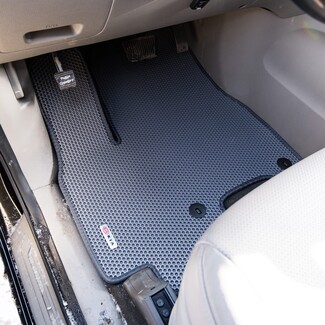 EVA коврики на KIA Carnival III 7 мест 2014 - 2021 в Самаре EVA коврики на KIA Carnival III 7 мест 2014 - 2021 в Самаре