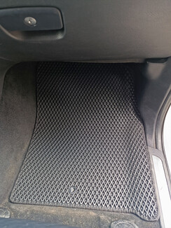 Ворсовые коврики на Jeep Grand Cherokee (WK2) 2010 - 2022 в Самаре Ворсовые коврики на Jeep Grand Cherokee (WK2) 2010 - 2022 в Самаре