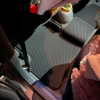 EVA коврики на Toyota Vitz I 1998 - 2005 в Самаре EVA коврики на Toyota Vitz I 1998 - 2005 в Самаре