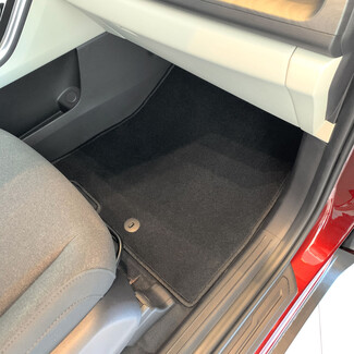 Коврики на KIA Carnival IV 7 мест с оттоманками 2020 - 2025 в Самаре Коврики на KIA Carnival IV 7 мест с оттоманками 2020 - 2025 в Самаре